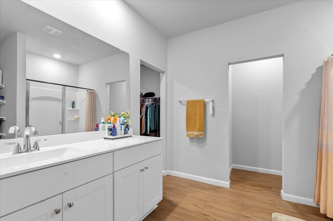 Building Photo - 5801 Brocade Dr