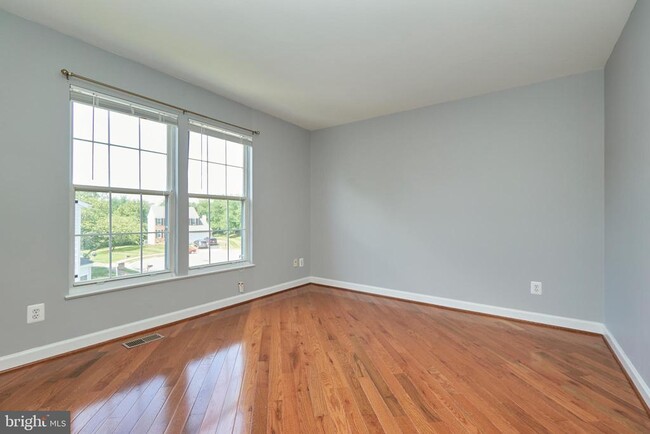 Building Photo - 44242 Frogtown Way