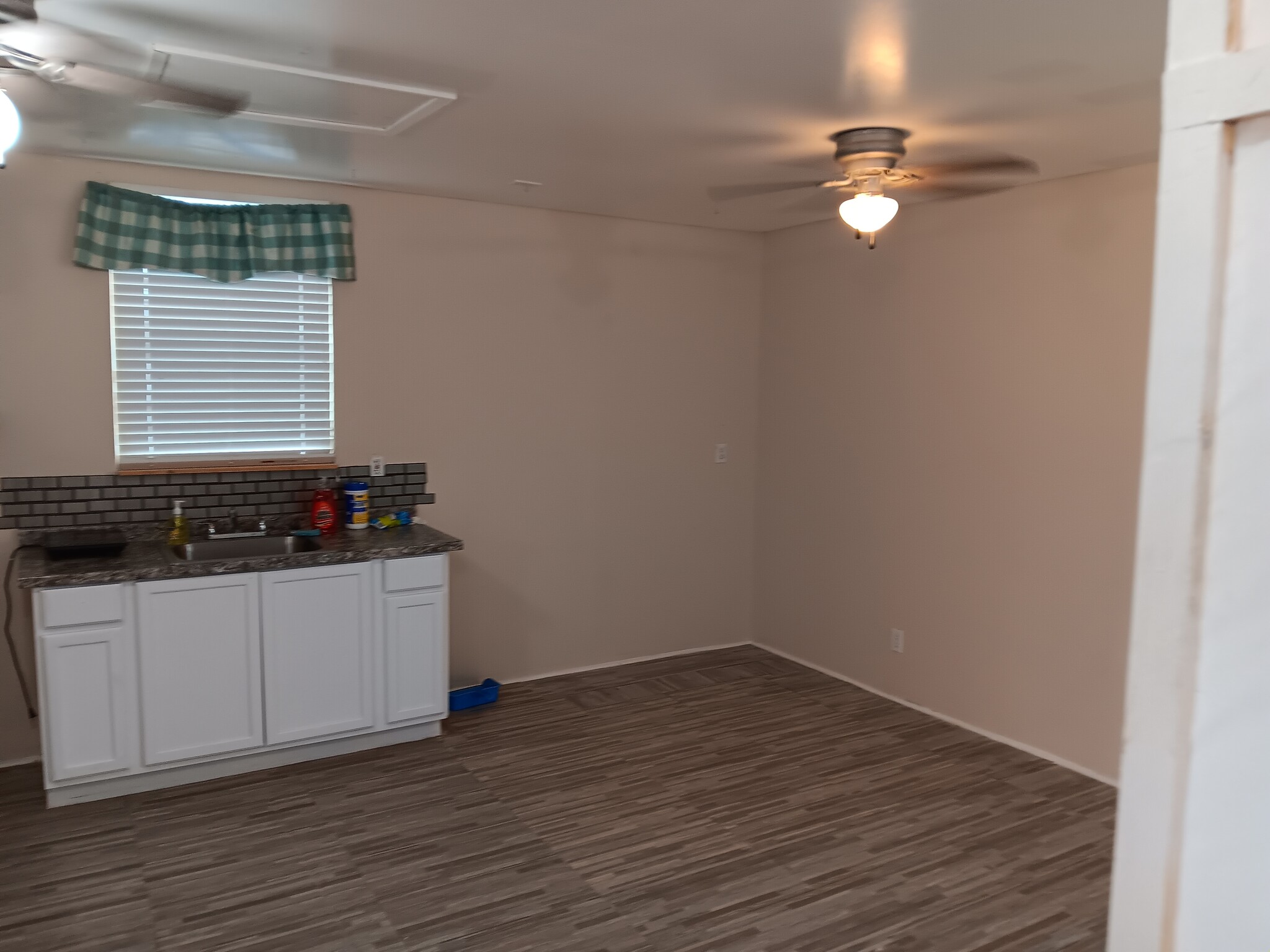Building Photo - 327 Adeline St
