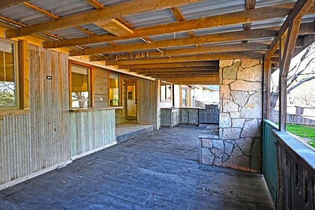 Building Photo - 2223 Sun Chase Blvd