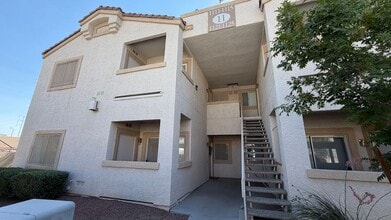 Building Photo - 855 N Stephanie St