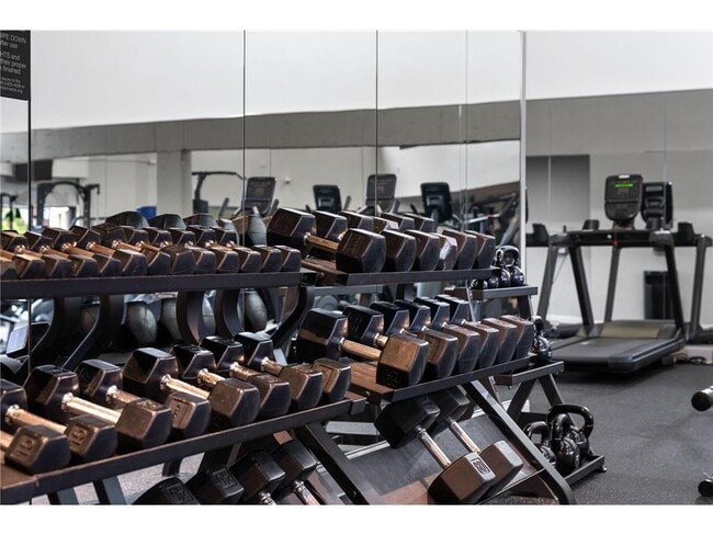 Building Photo - 20 NE 2nd St