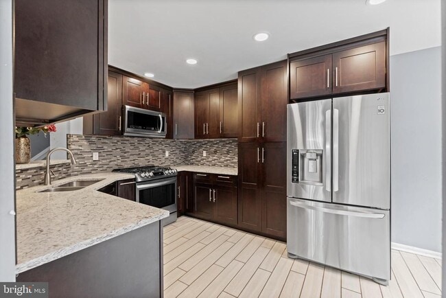 Building Photo - 3336 Fordington Pl