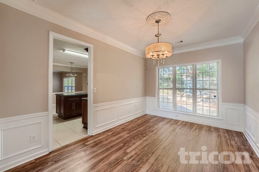 Building Photo - 5910 Haterleigh Dr