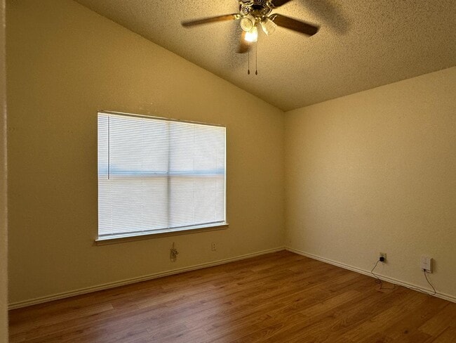 Building Photo - 9933 Ardash Ln