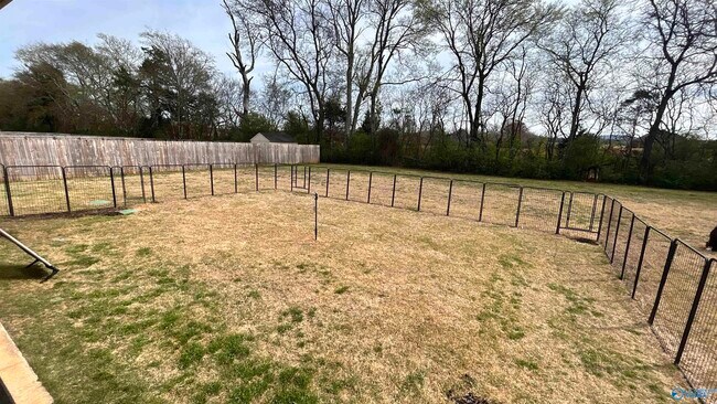 Building Photo - 174 Meadow Ridge Dr