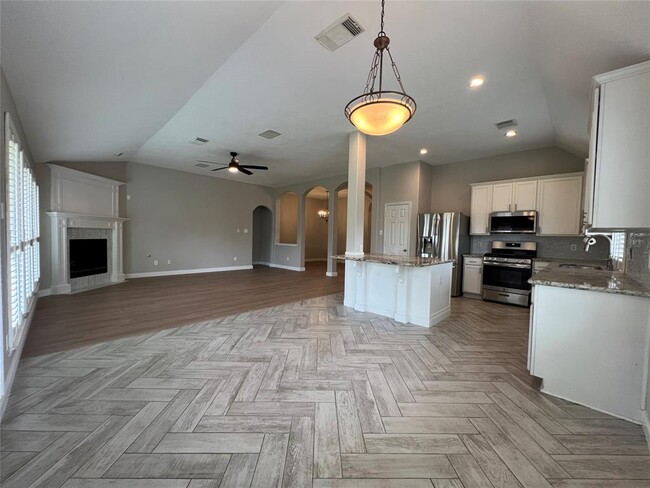 Building Photo - 7707 Misty Lake Ln