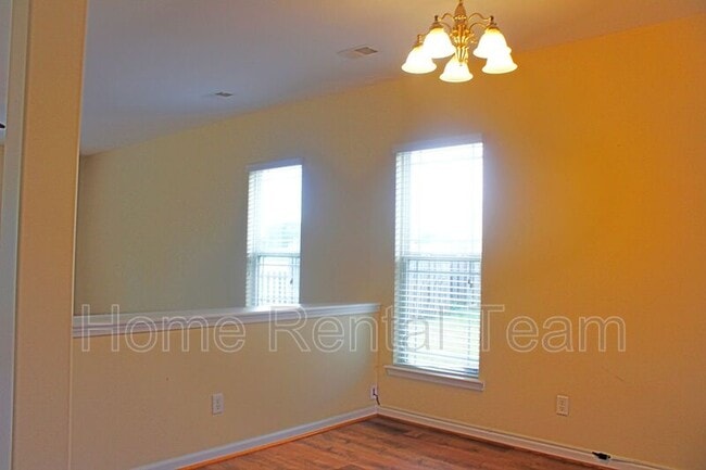 Building Photo - 122 Lake Pointe Dr