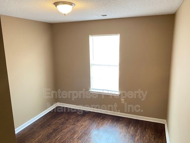 Building Photo - 6496 Amberwood Cove