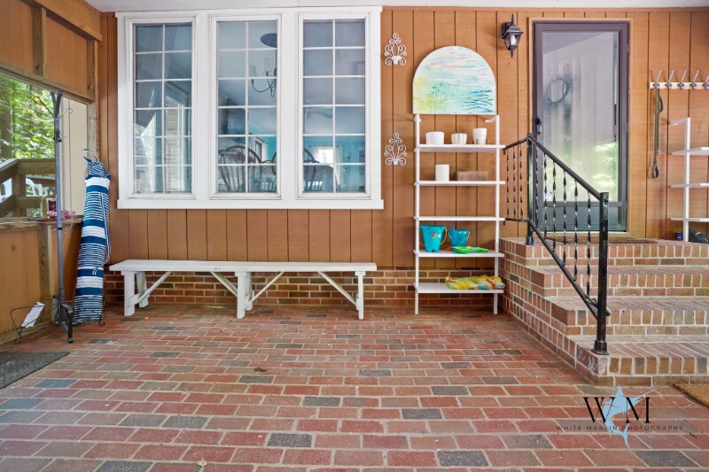 Building Photo - 80 Cresthaven Dr