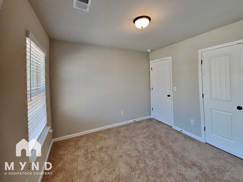 Building Photo - 120 Skipjack Ct