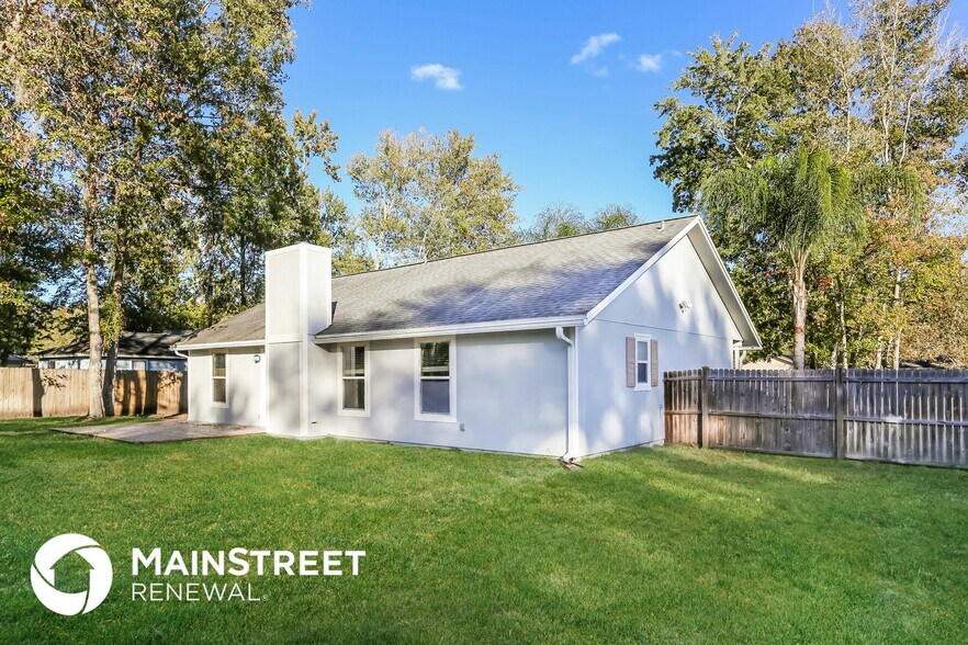 Building Photo - 2016 Avila Way