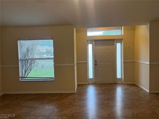 Building Photo - 16 Nelson Rd S