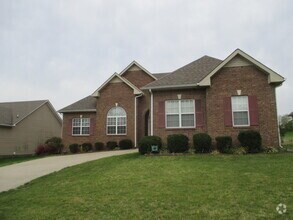 Building Photo - 3 Bedroom 2 Bath Home For Rent Near Post!