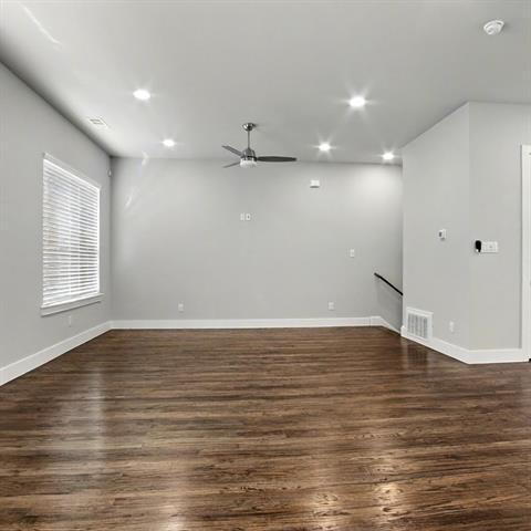 Building Photo - 736 N Plano Rd