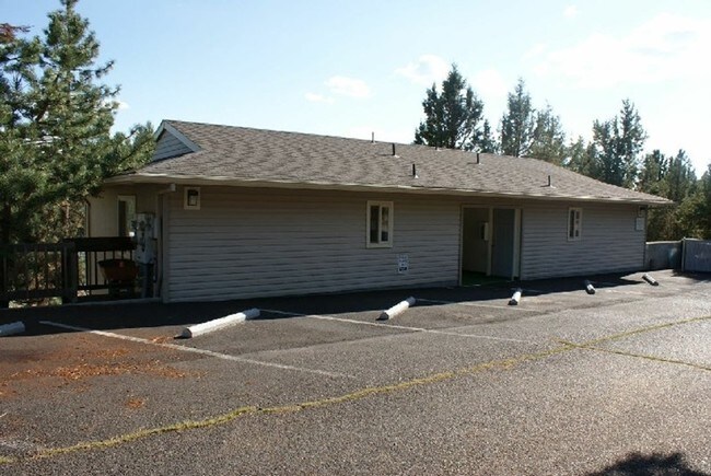 Primary Photo - 1597 NW Portland Ave