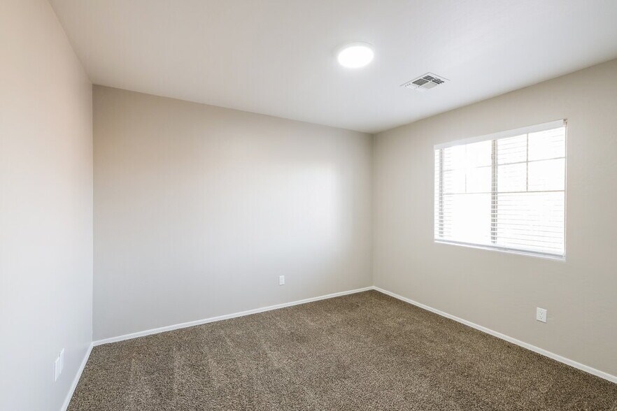 Building Photo - 7937 W Williams St