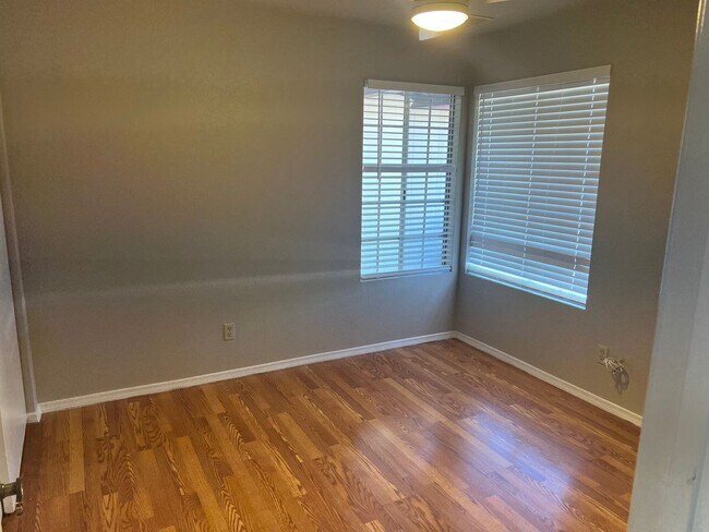 Building Photo - Fantastic 3 bed 2 bath Chandler home for Rent