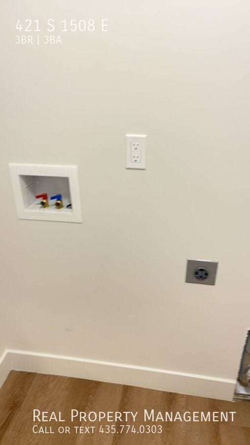 Building Photo - 421 1508