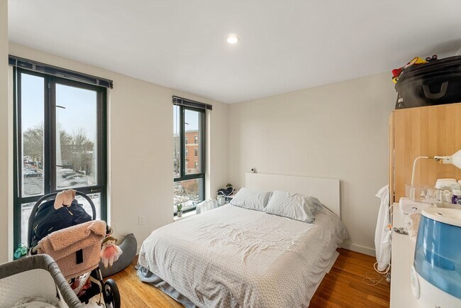 Building Photo - 691 Massachusetts Ave