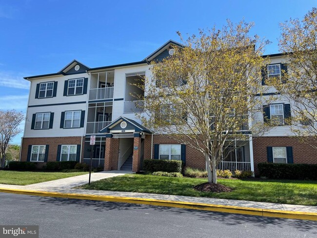 Building Photo - 17063 S Brandt St