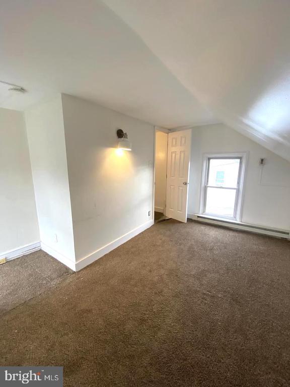 Building Photo - 64 S Evans St