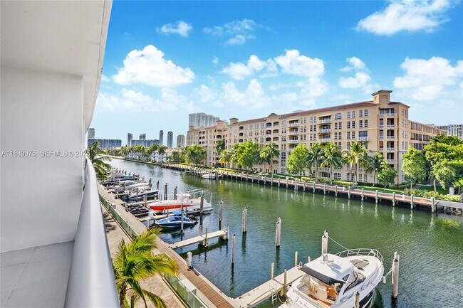 Building Photo - 2950 NE 188th St