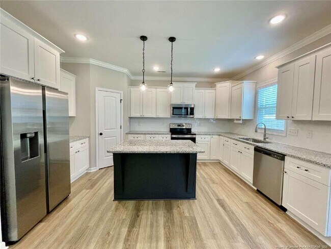 Building Photo - 141 Burnside Dr
