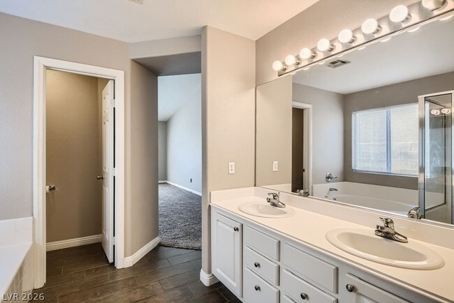 Building Photo - 8909 Big Plantation Ave