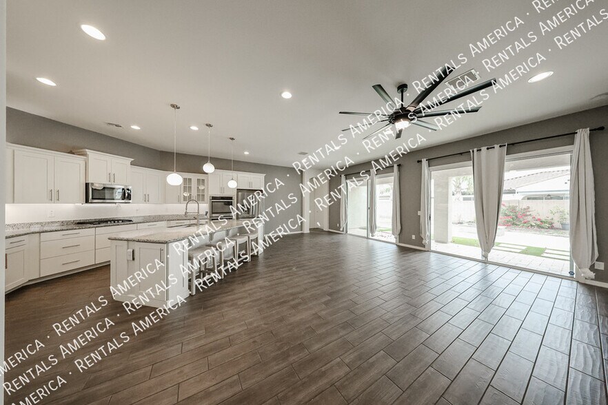 Building Photo - 22366 E Sentiero Dr