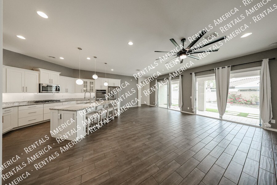 Building Photo - 22366 E Sentiero Dr