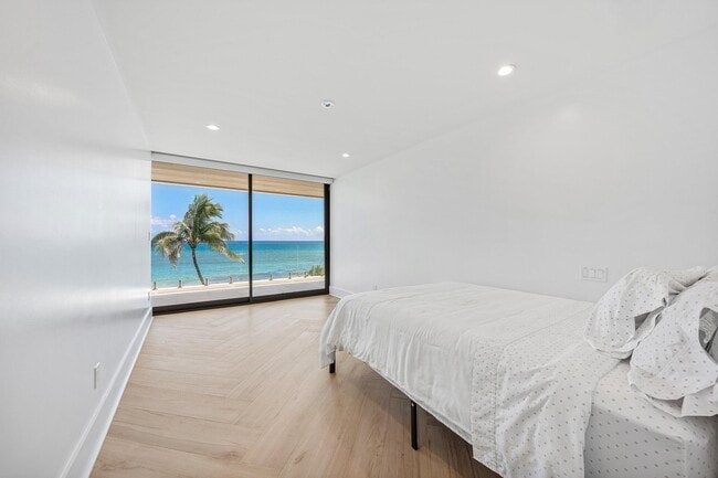 Building Photo - 6273 N Ocean Blvd