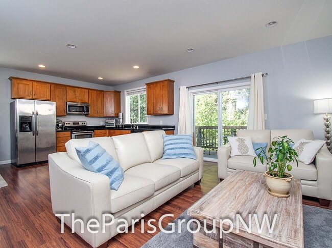 Building Photo - Wonderful 2012 Renton 3BR * Backs To Greenbelt