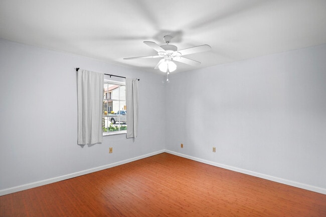 Building Photo - 950 S Kanner Hwy