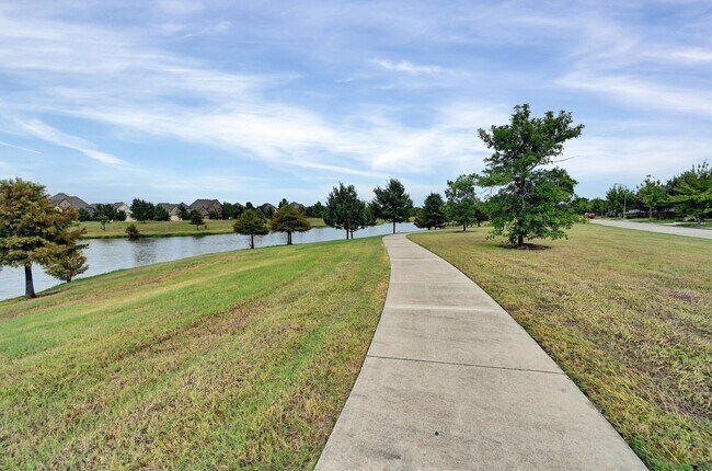 Building Photo - 18735 Waketon Dr