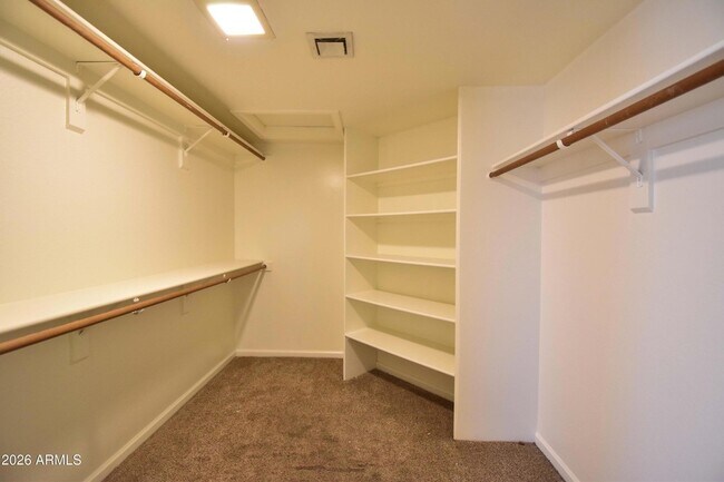 Building Photo - 5570 W Becker Ln