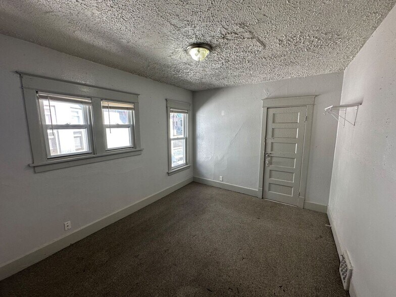 Building Photo - 2539-2541-2541 N 44th St