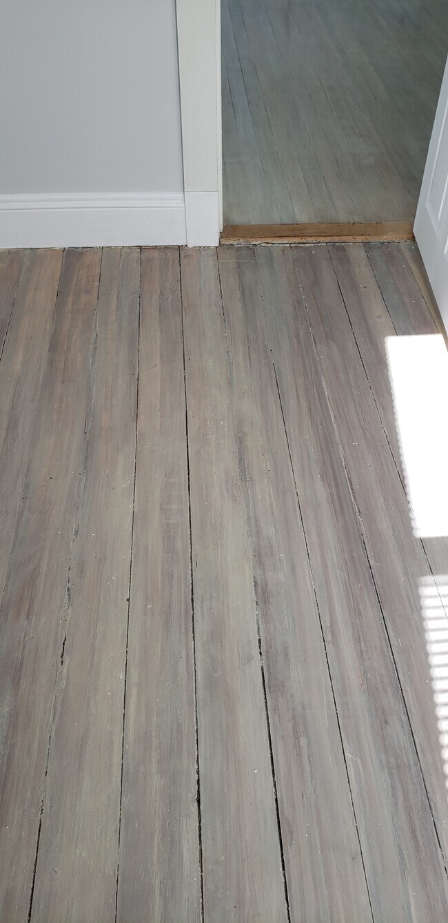 Building Photo - 36 Porter St