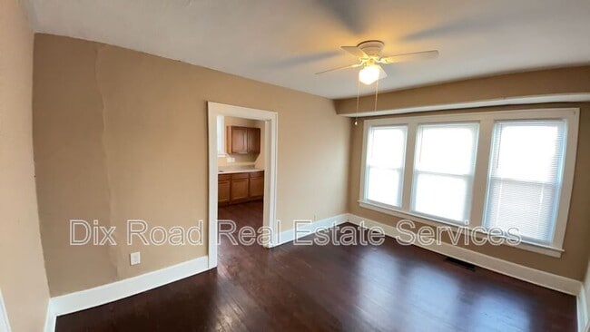 Building Photo - 717 N D St