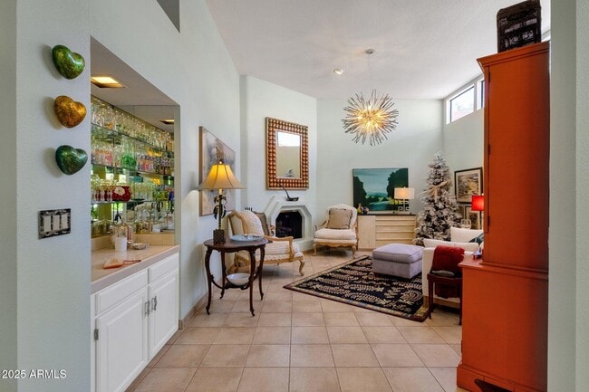 Building Photo - 10591 E Saddlehorn Dr