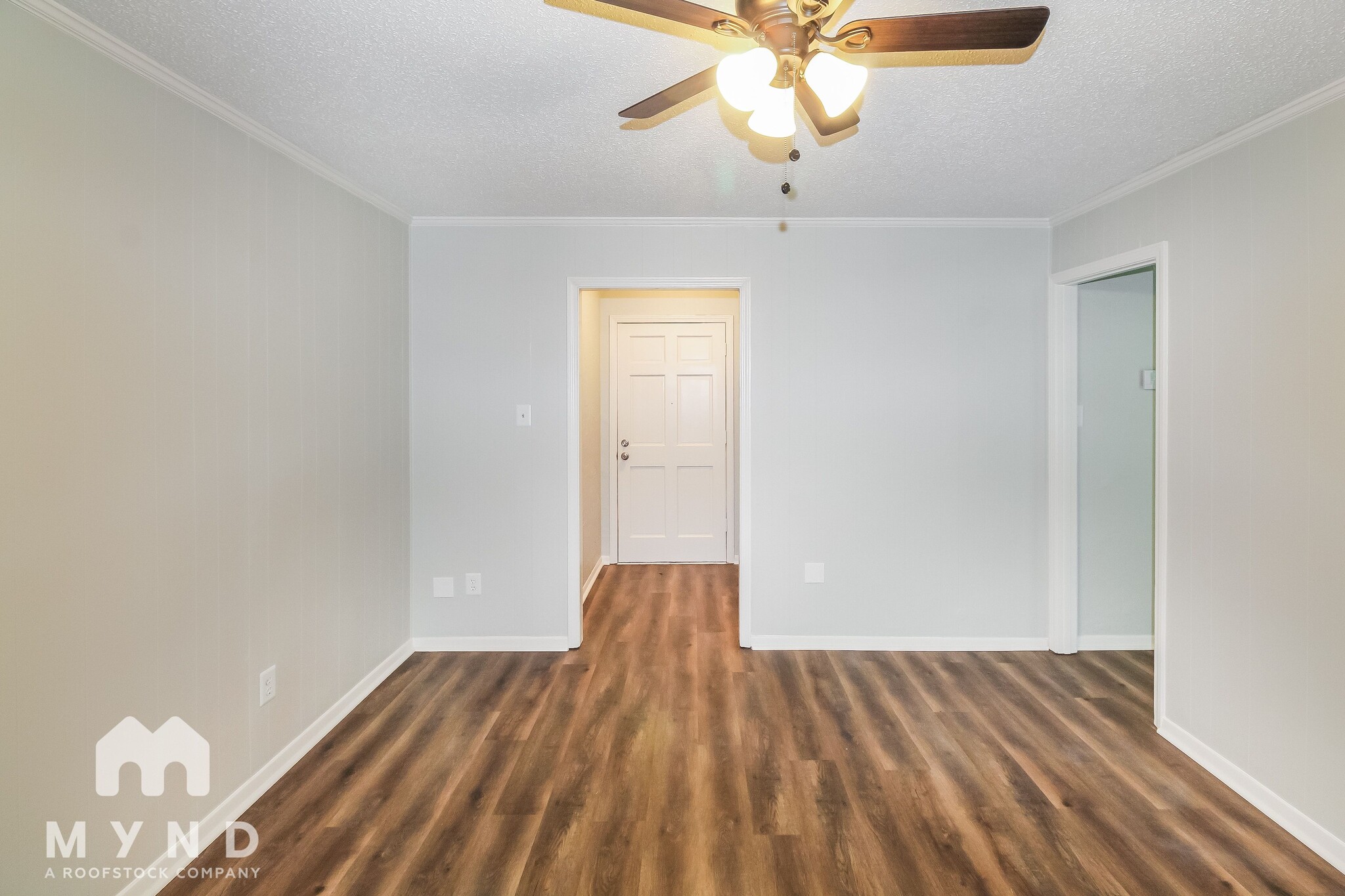 Building Photo - 6340 Greenbriar Dr