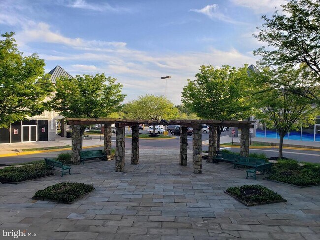 Building Photo - 18715 Sparkling Water Dr