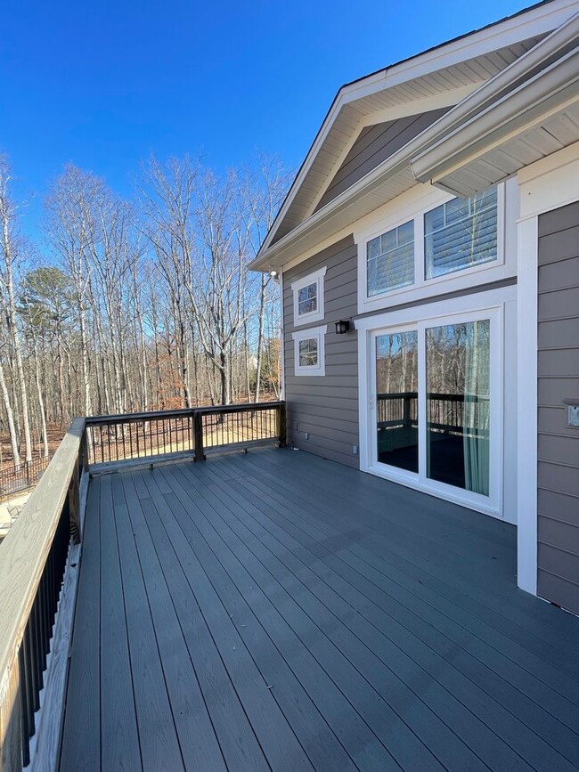 Building Photo - 4 Bedroom Soddy Daisy Rental Property with...