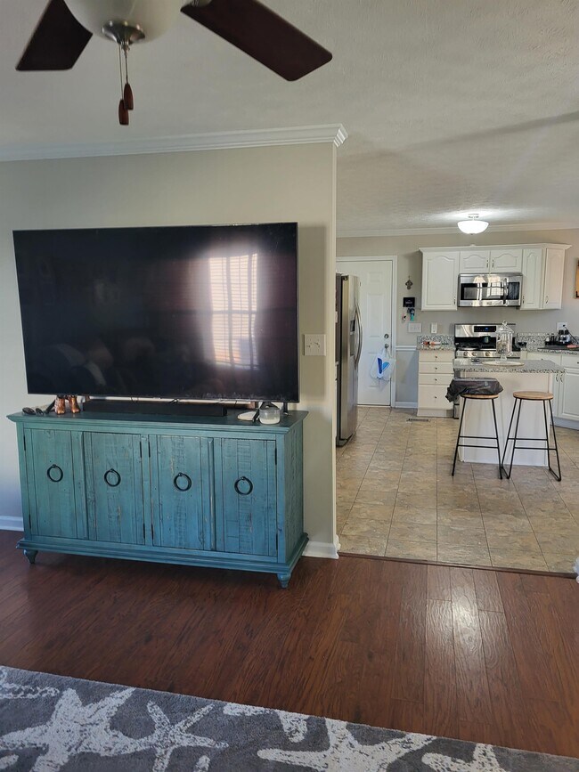 Building Photo - 220 Newport Drive