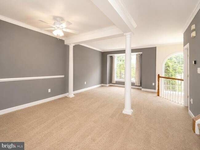 Building Photo - 2218 Mears Ln