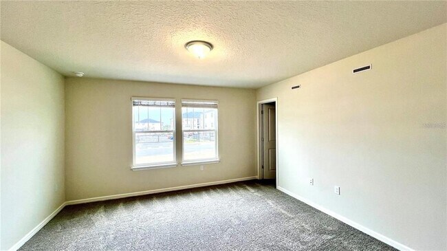 Building Photo - 2855 Stunning Ave