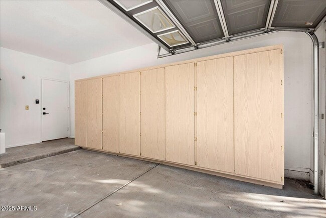 Building Photo - 24225 N 39th Ave