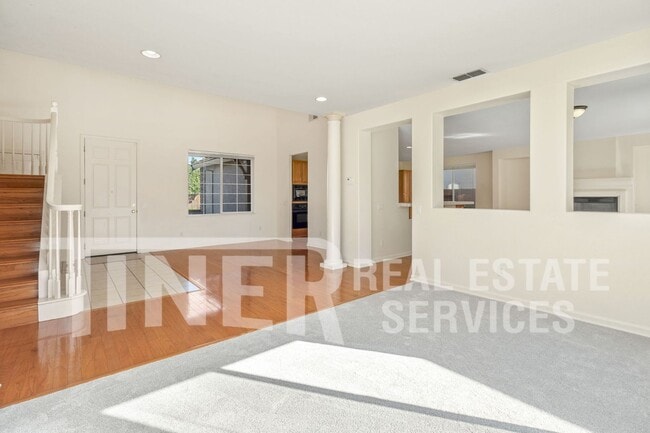 Building Photo - 9808 Spring View Way