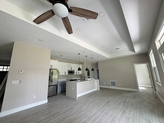 Building Photo - 3224 Raeford Rd