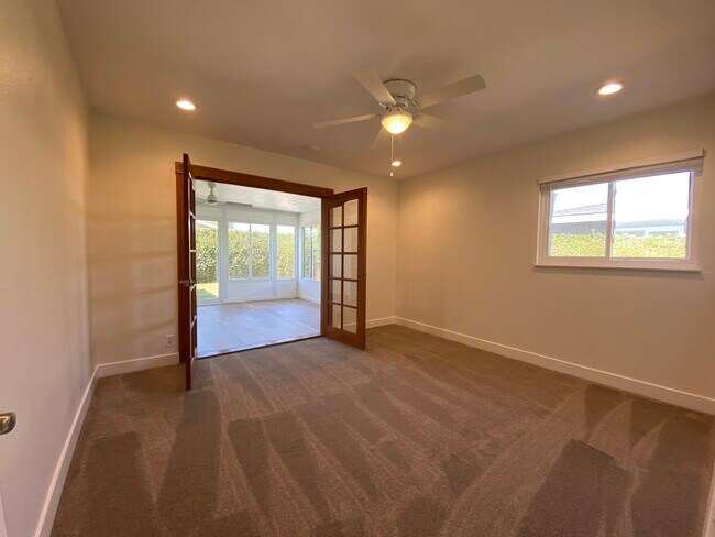 Building Photo - 3153 Sumatra Pl